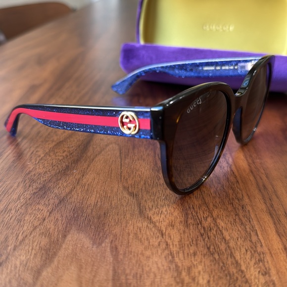 Gucci Tortoiseshell and Striped Sparkly Sunglasses - Picture 1 of 15